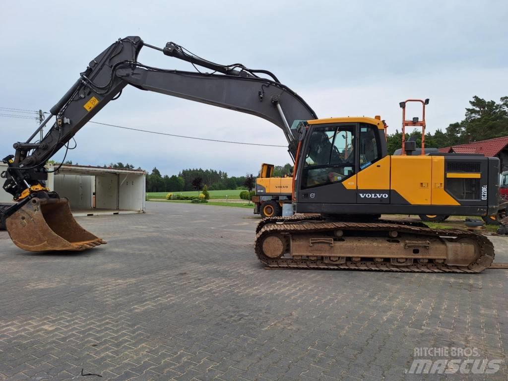 Volvo EC 220 EL Гусеничні екскаватори