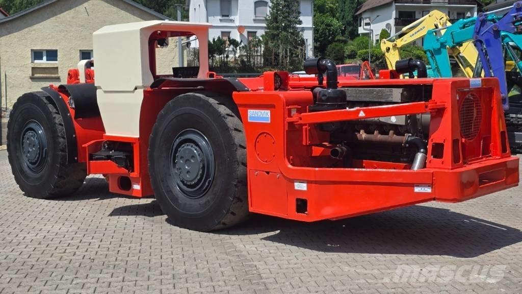 Toro 400 Підземні навантажувачі