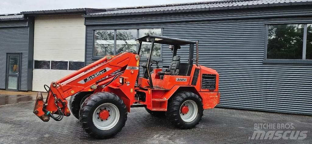 Schäffer 870 T Фронтальні навантажувачі