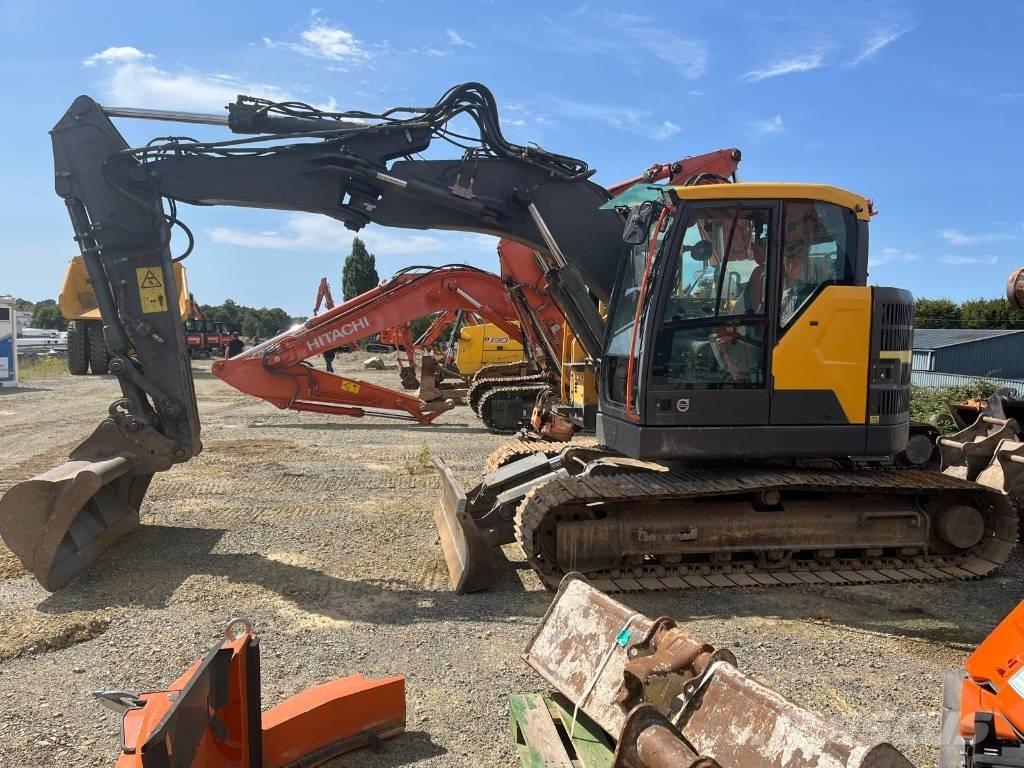 Volvo ECR145EL Гусеничні екскаватори