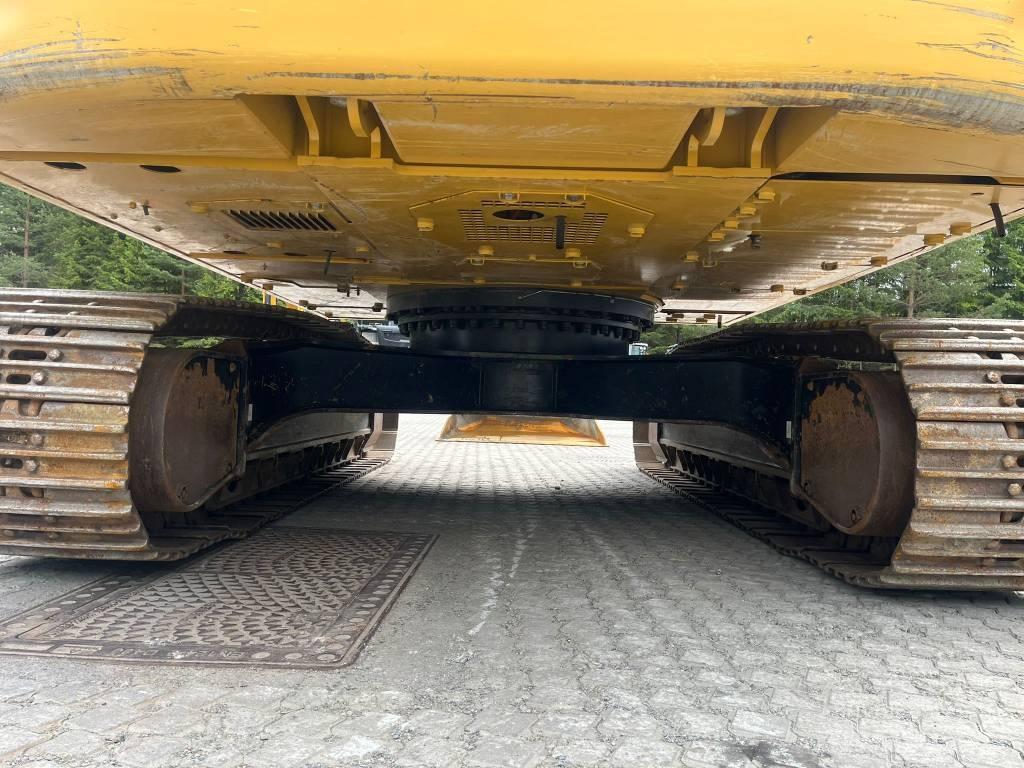 CAT 326 07A Next Gen Гусеничні екскаватори