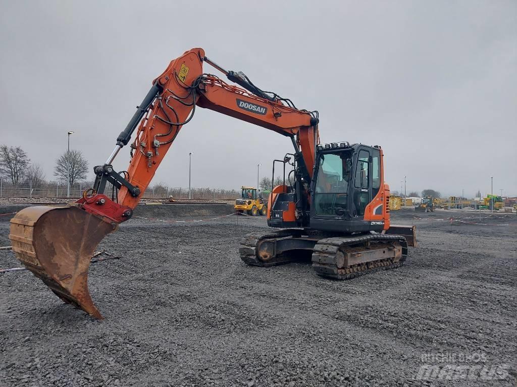 Develon DX 140 LCR-5 Гусеничні екскаватори