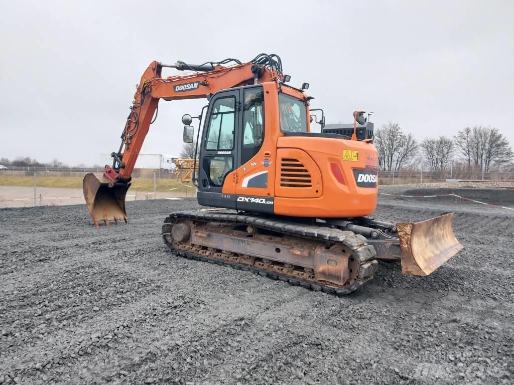 Develon DX 140 LCR-5 Гусеничні екскаватори