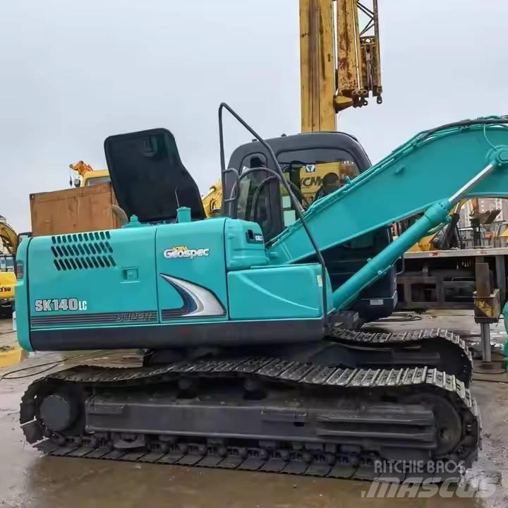 Kobelco 140 SR Гусеничні екскаватори