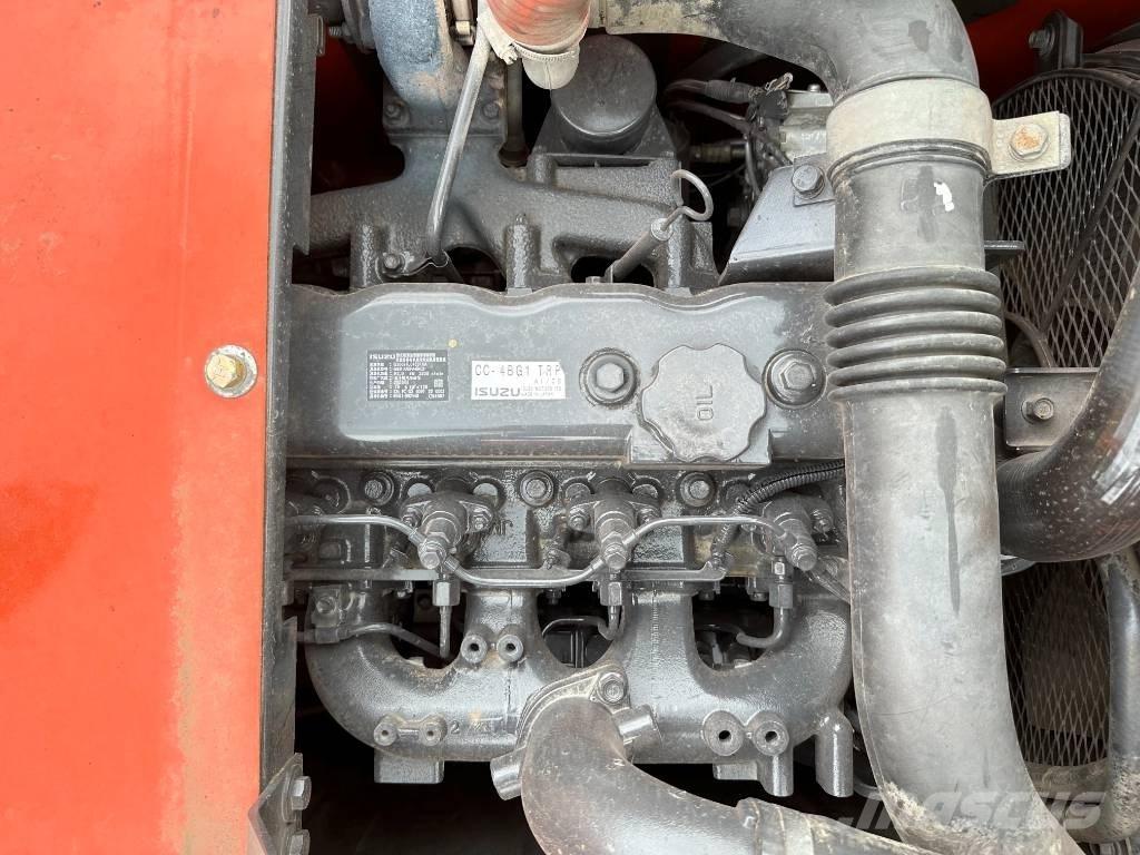 Hitachi ZX120 Гусеничні екскаватори