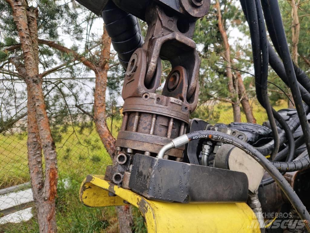 John Deere 1270 D Харвестери