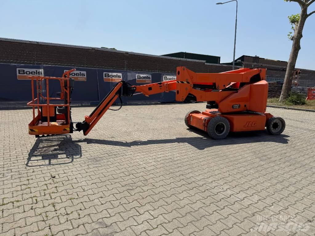 JLG E400AJPN Колінчаті підйомники