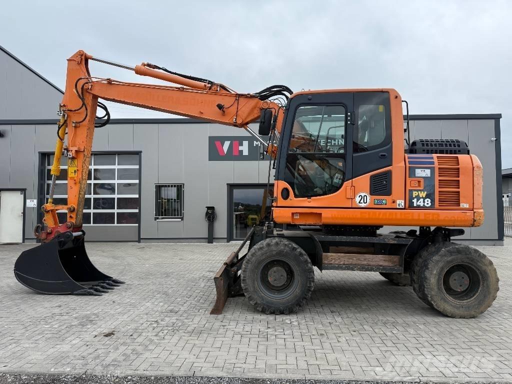 Komatsu PW 148-8 Колісні екскаватори