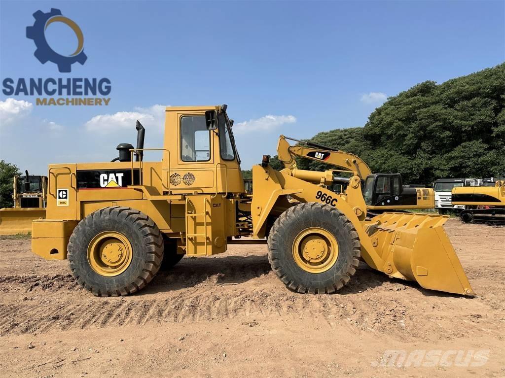 CAT 966C Фронтальні навантажувачі
