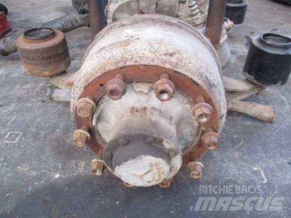 Mercedes-Benz 1217 Осі