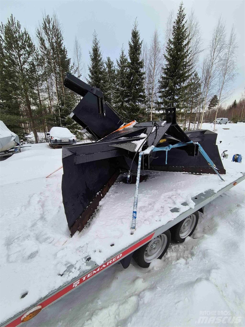 Leppä 255 Снігомітли
