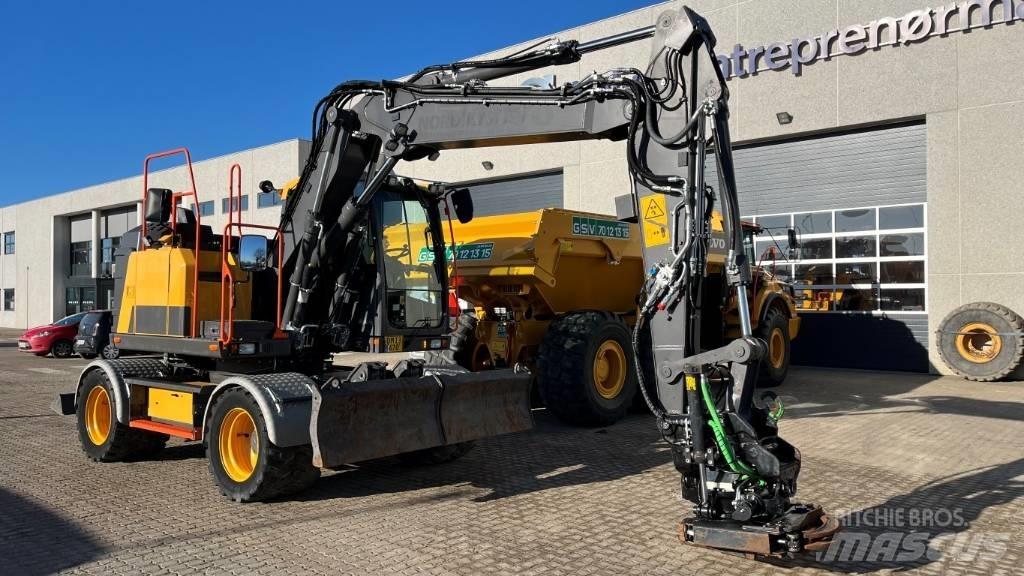Volvo EWR130E Колісні екскаватори