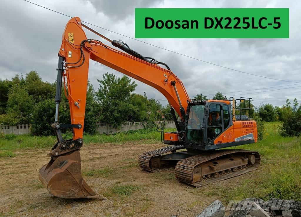 Doosan DX 225 LC-5 Гусеничні екскаватори