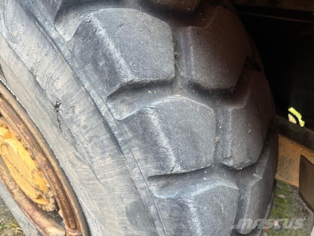 Volvo BM A25 6x6 Зчленовані самоскиди