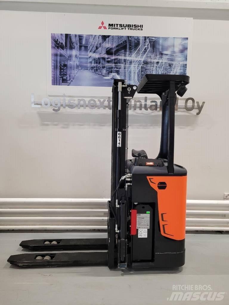 Rocla SST16 ACI Самохідні електроштабелери
