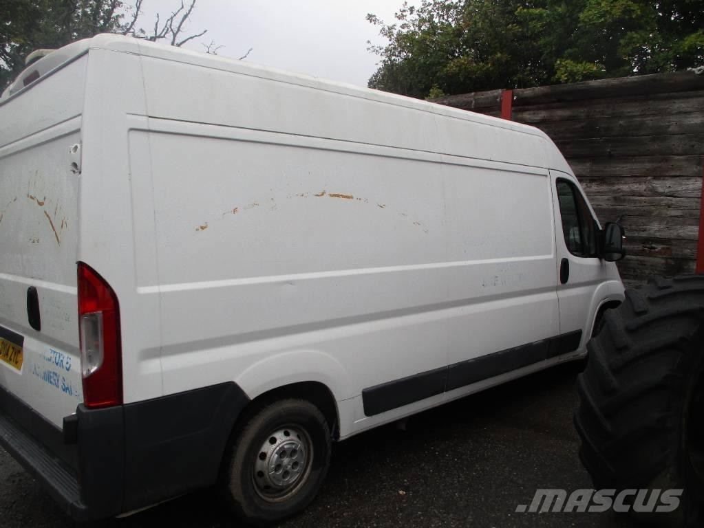 Peugeot Boxer Панельні фургони