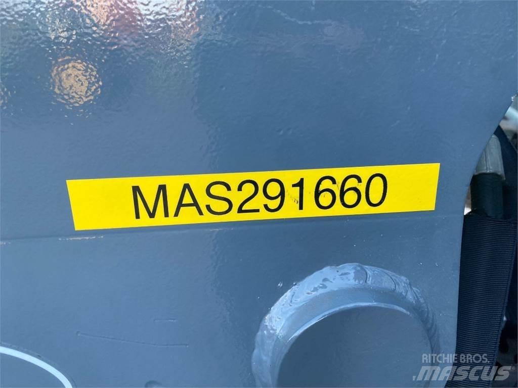 GiANT V5003 Телескопічні навантажувачі