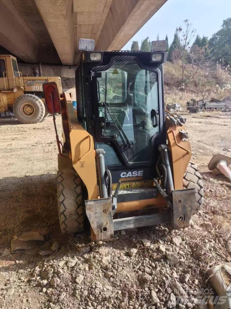 CASE SR200 Міні-навантажувачі
