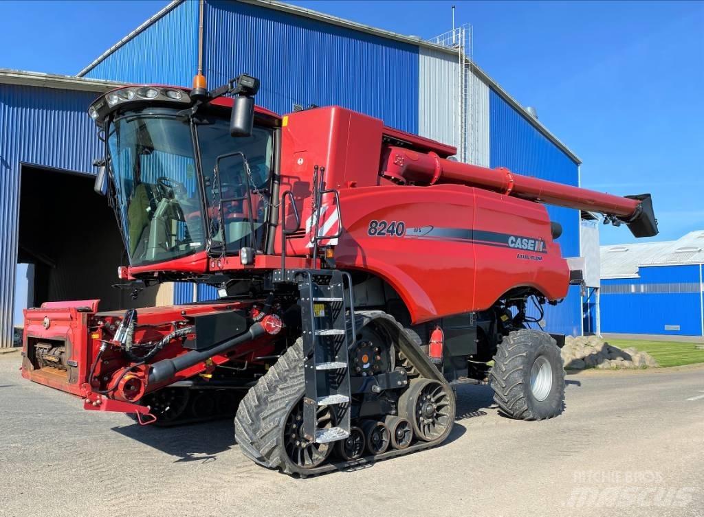 Case IH 8240 Зернозбиральні комбайни