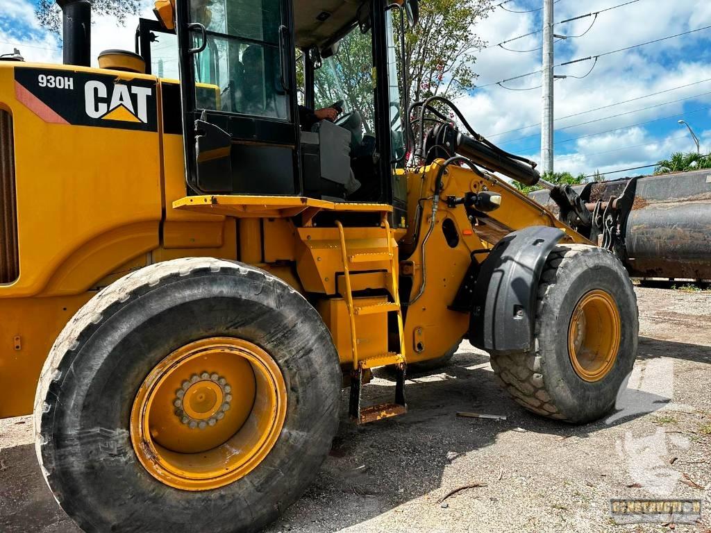 CAT 930 H Фронтальні навантажувачі
