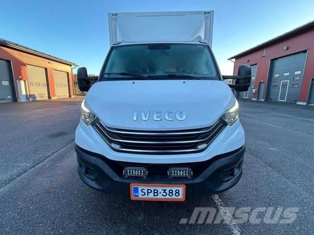 Iveco Daily Панельні фургони
