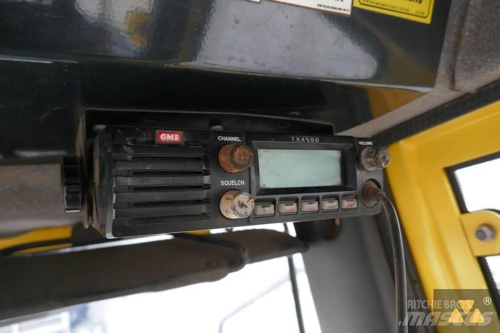 Bomag BW25RH Пневматичні катки