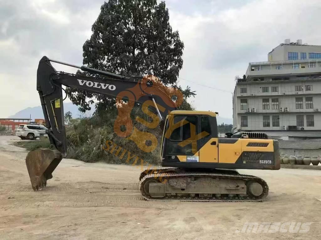 Volvo EC 210 B LC Гусеничні екскаватори
