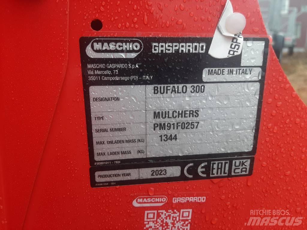 Maschio Buffalo 300 Газонні і лукові косилки