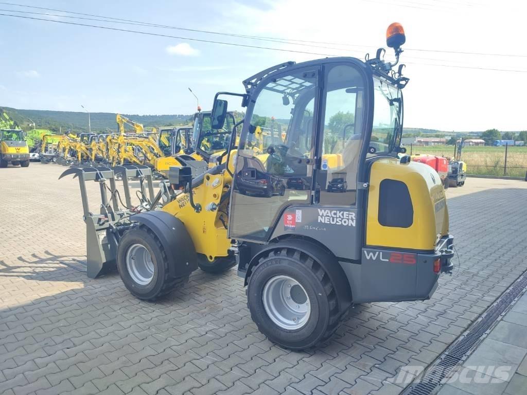 Wacker Neuson WL 25 Фронтальні навантажувачі