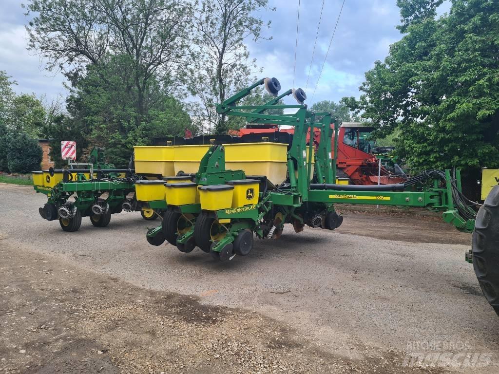 John Deere 1770 Cажалки