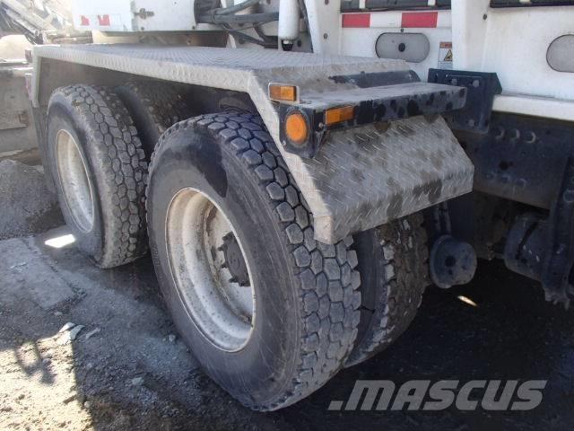 Freightliner 108 SD Вантажівки / спеціальні