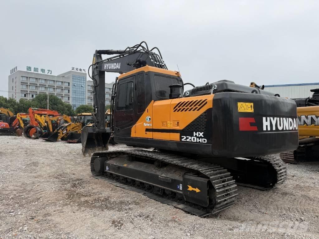 Hyundai HX 220 Гусеничні екскаватори