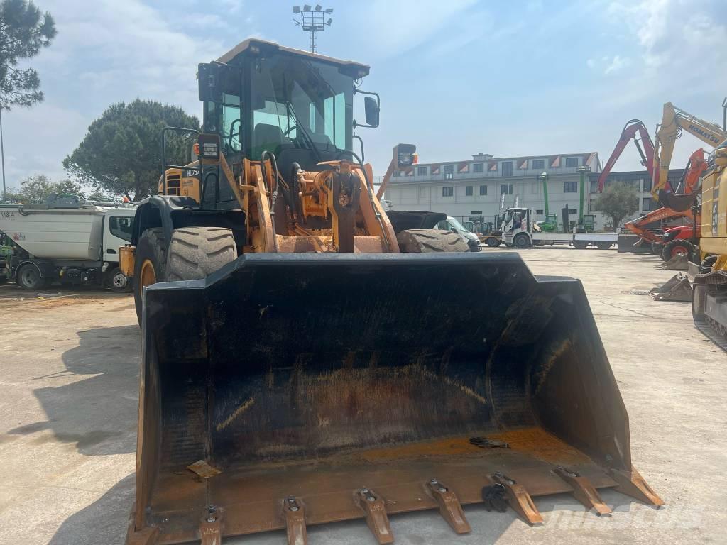 Hyundai HL 757-9 A Фронтальні навантажувачі
