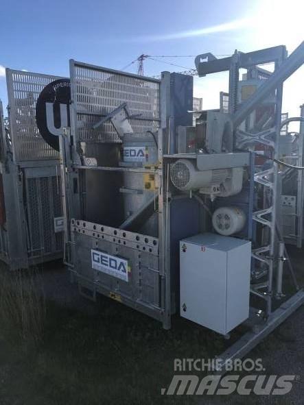 Geda 500 Z ZP Вертикальні щоглові підйомники