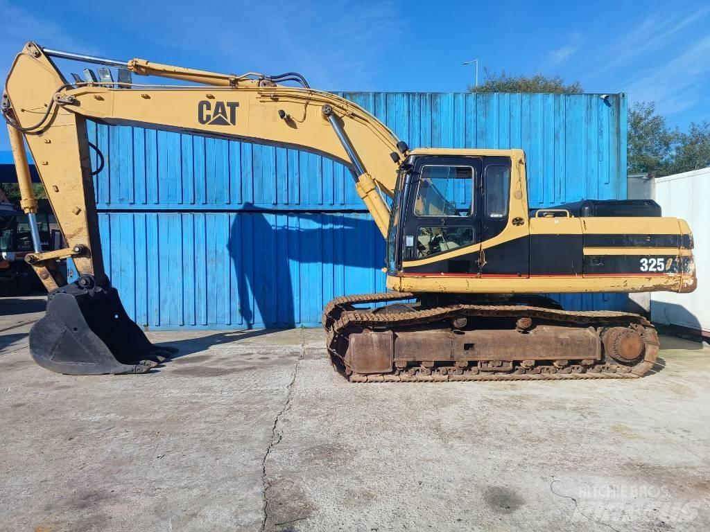 CAT 325 Гусеничні екскаватори