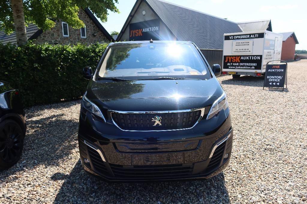 Peugeot E-Traveller Автомобілі