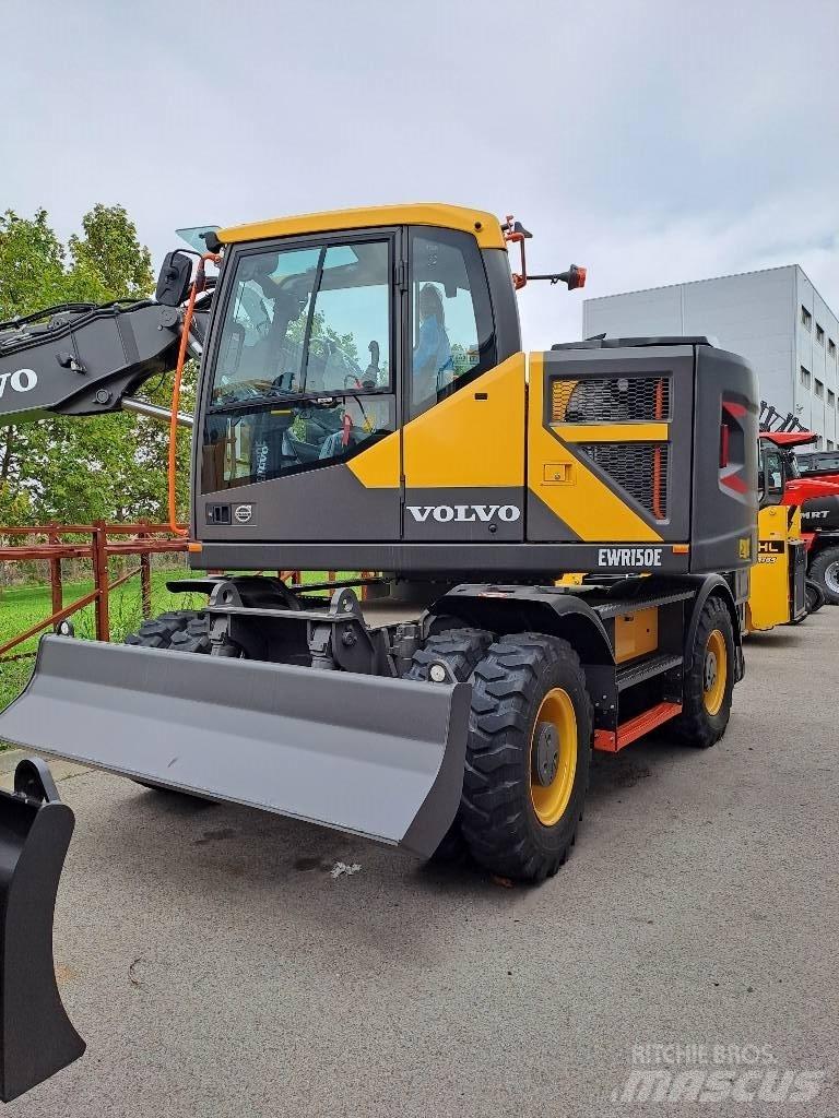 Volvo EWR150E Колісні екскаватори