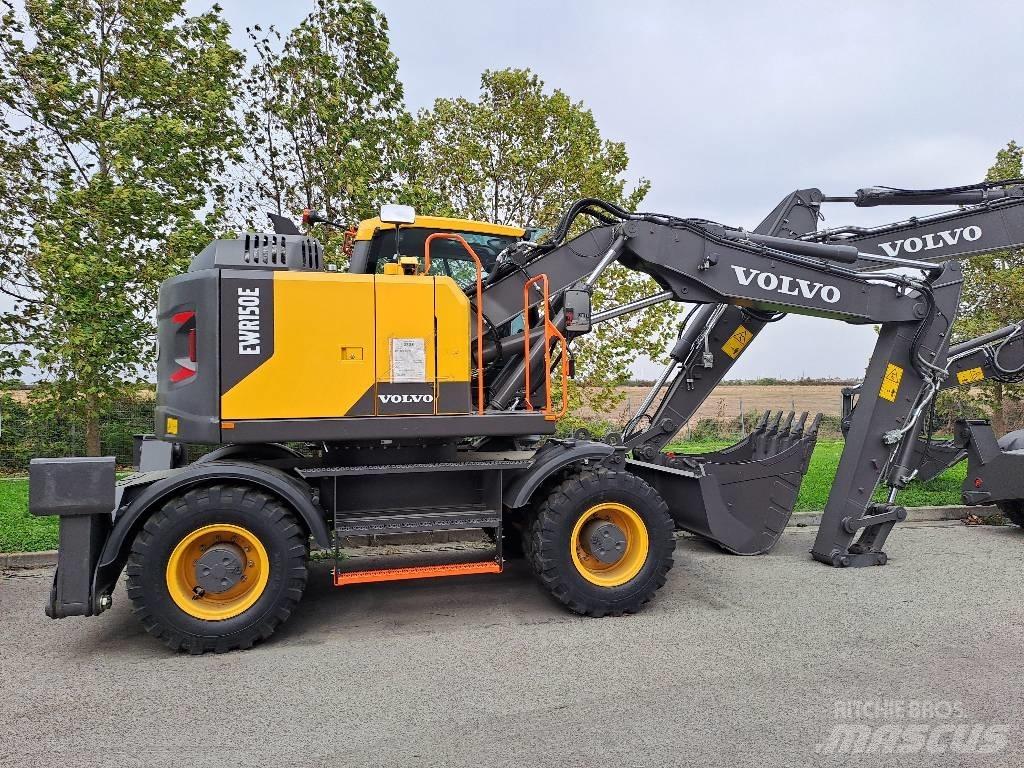 Volvo EWR150E Колісні екскаватори