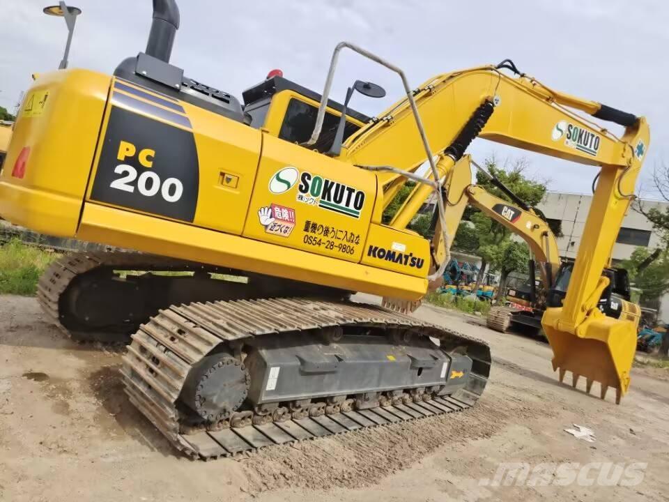 Komatsu PC 200-8 Гусеничні екскаватори