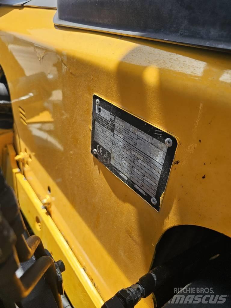 CAT 35 Дизельні навантажувачі