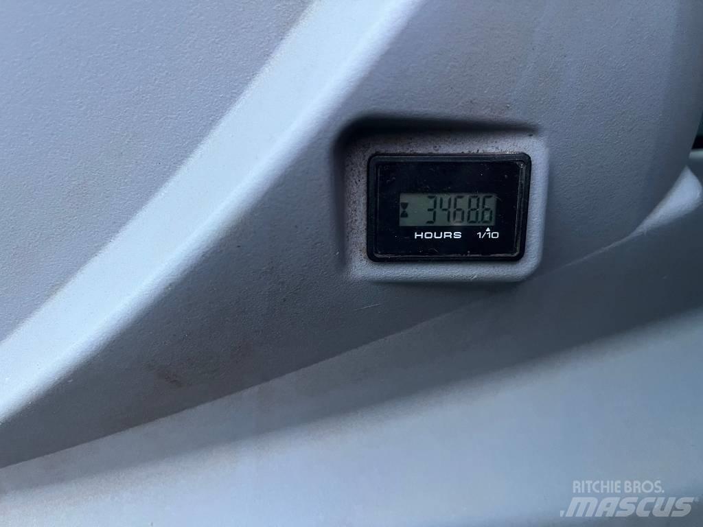 Kobelco SK 75 SR Середні екскаватори 7т. - 12т.