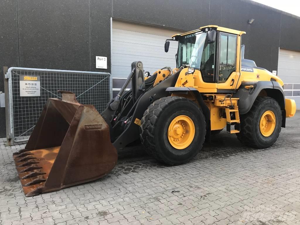 Volvo L120H Фронтальні навантажувачі
