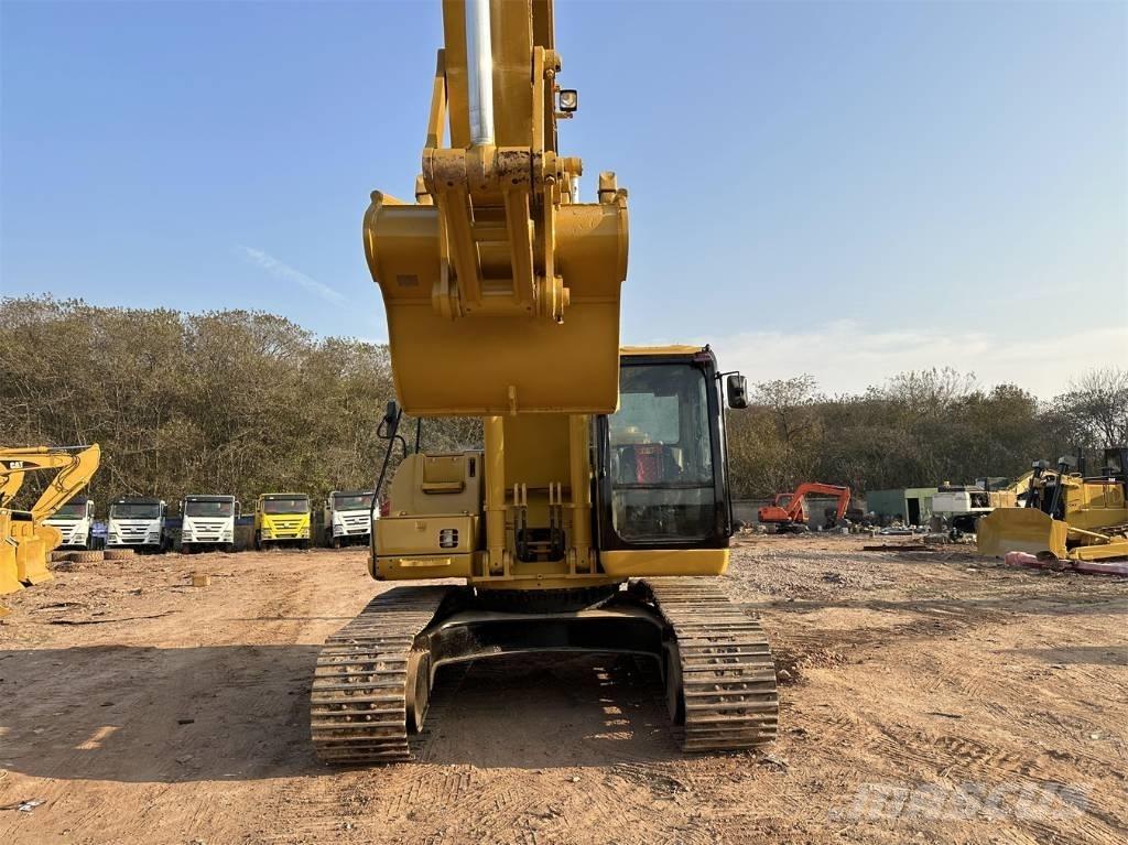 CAT 325C Гусеничні екскаватори