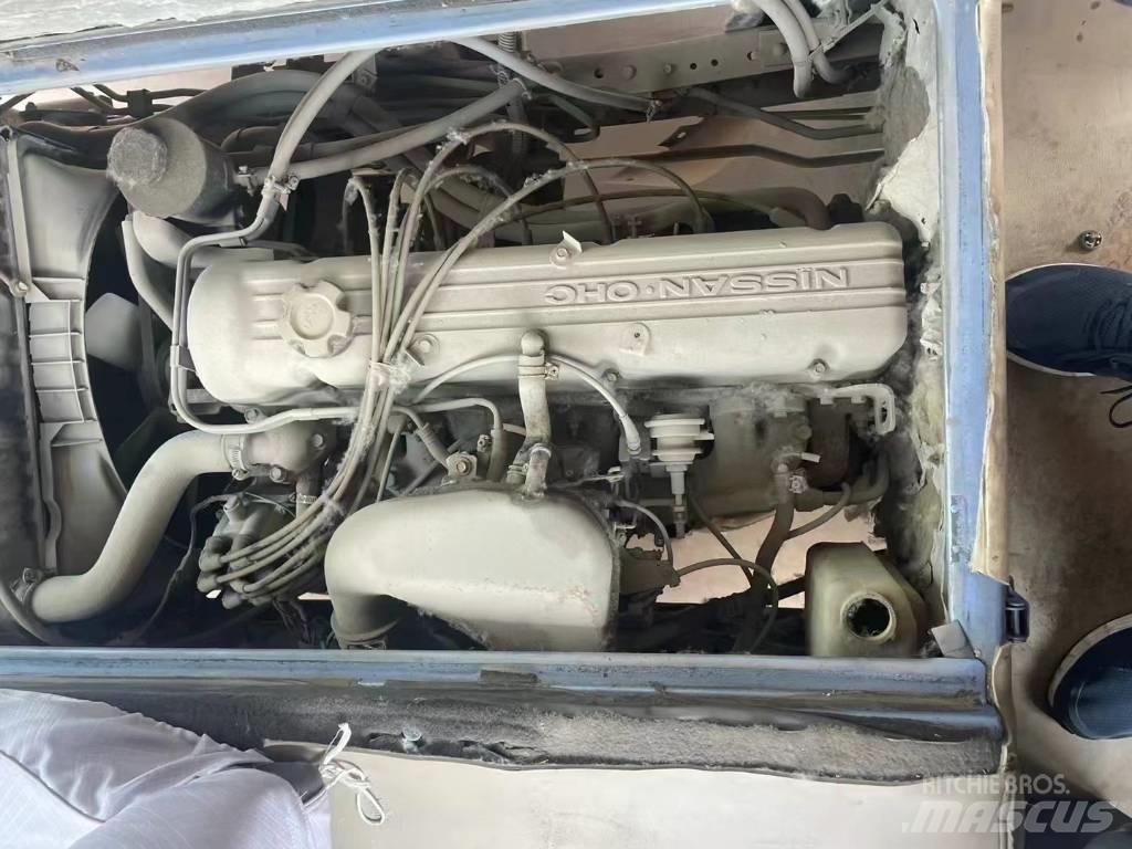 Nissan Civilian Міжміські автобуси