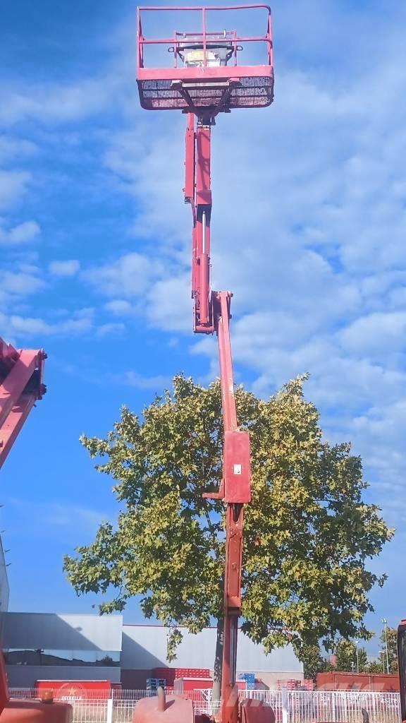 JLG 450 AJS II Колінчаті підйомники