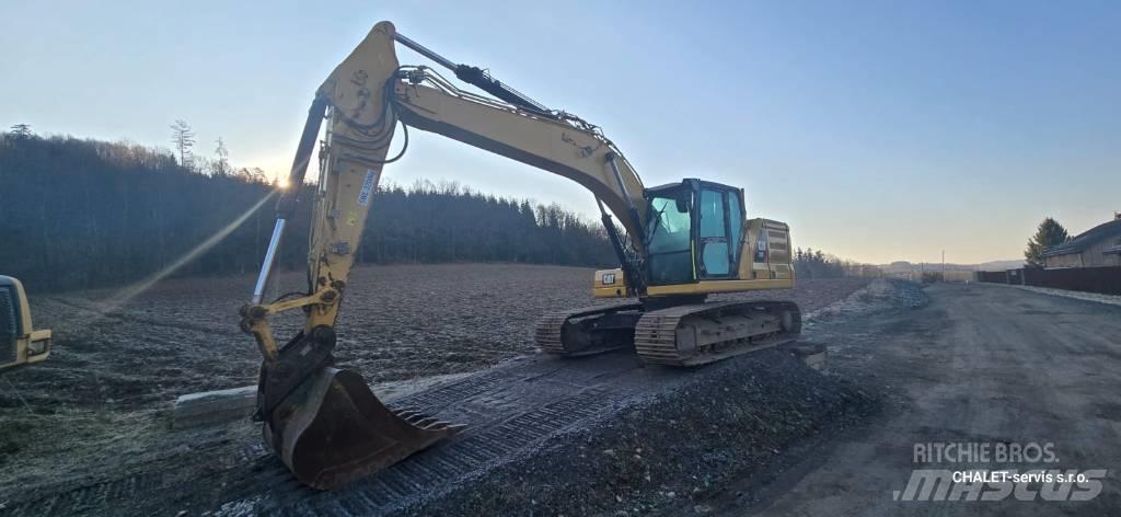 CAT 320 Гусеничні екскаватори