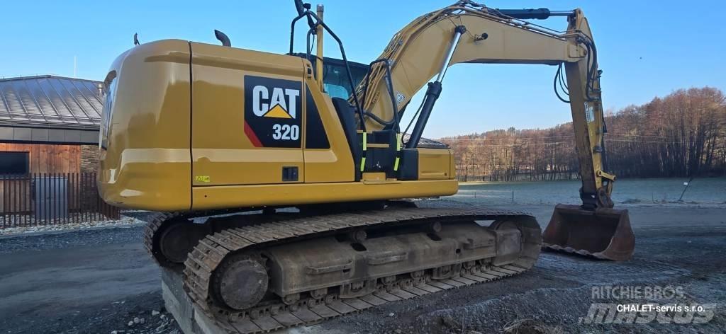 CAT 320 Гусеничні екскаватори