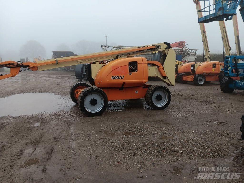 JLG 600AJ Колінчаті підйомники