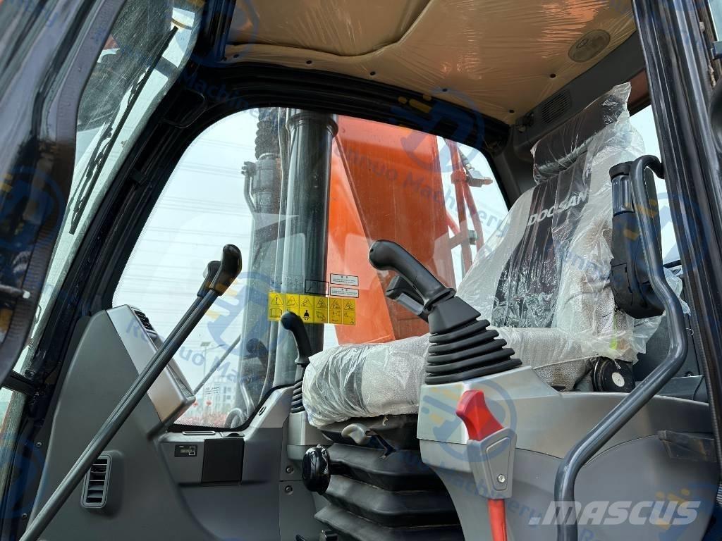 Doosan DX 300LC-9C Гусеничні екскаватори
