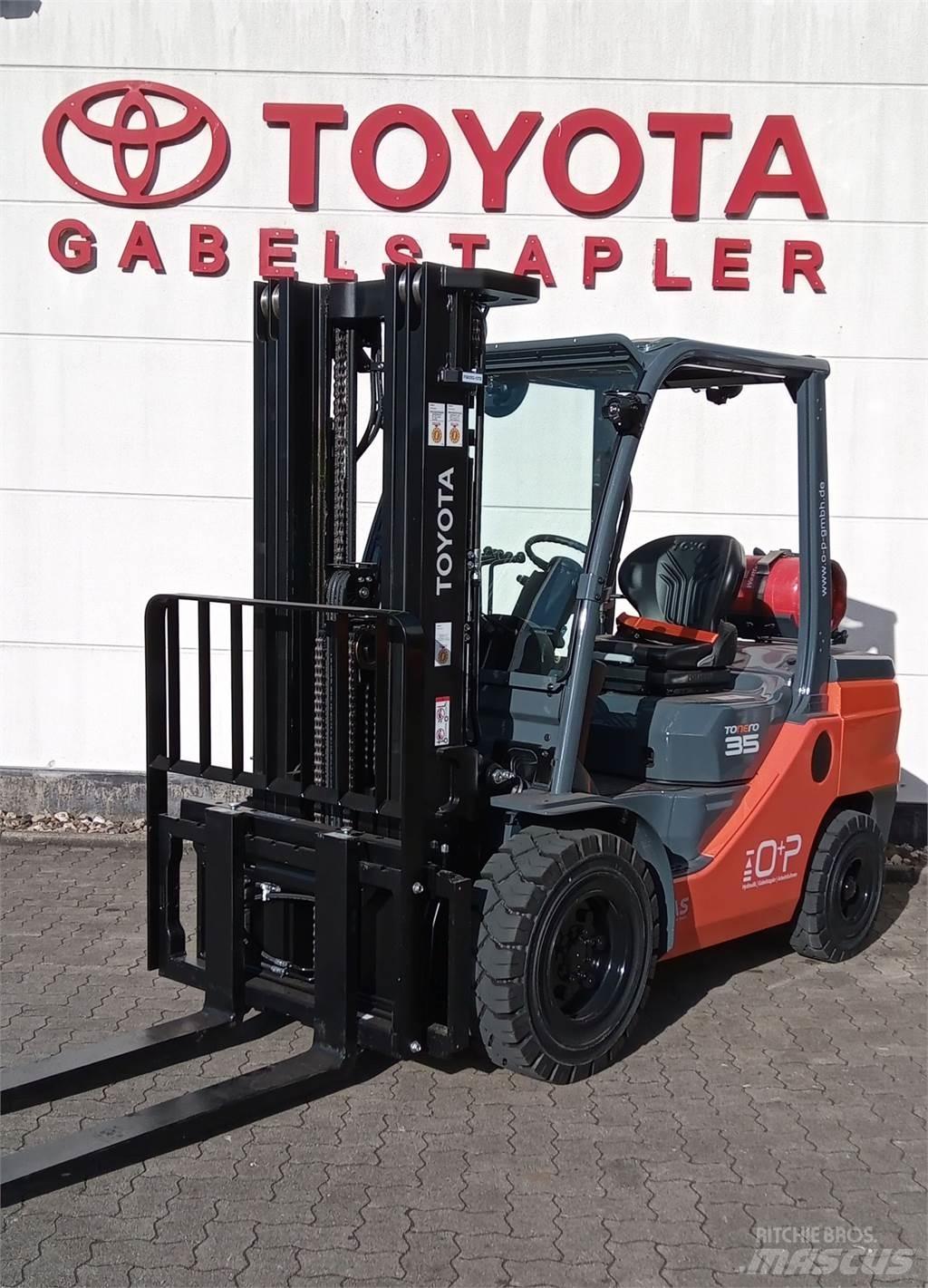 Toyota 02-8FGJF35 Газові навантажувачі